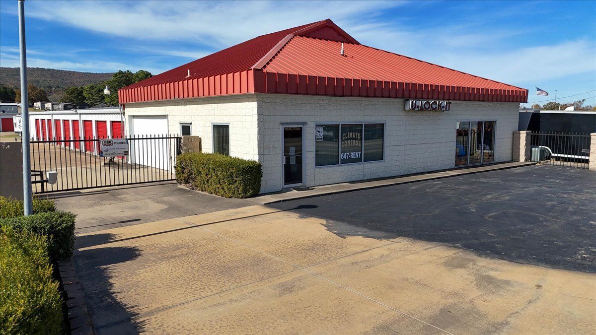 U-Lock-It office front in Poteau, Oklahoma