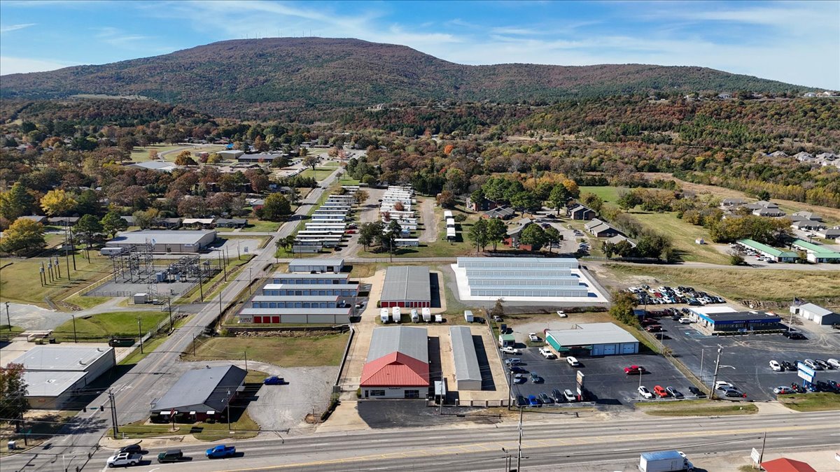 U-Lock-It Poteau aerial view 3