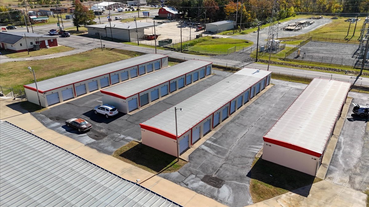 U-Lock-It Poteau aerial view 19